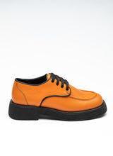 Lade das Bild in den Galerie-Viewer, Seitenansicht eines orangefarbenen Unisex-Schnürers aus Leder